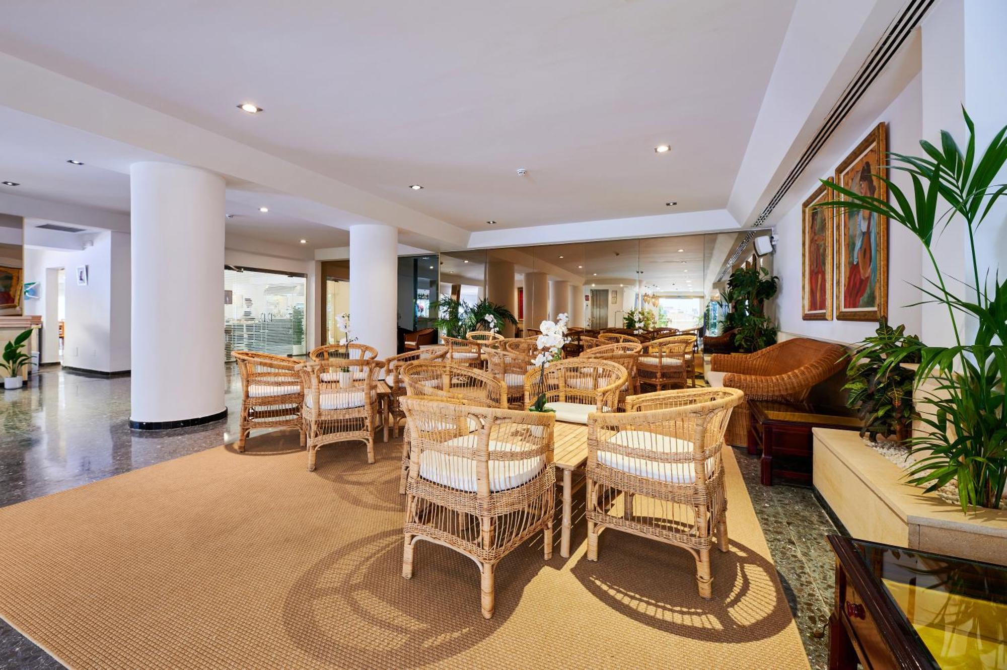 Oberoy - Adults Only Hotel Peguera